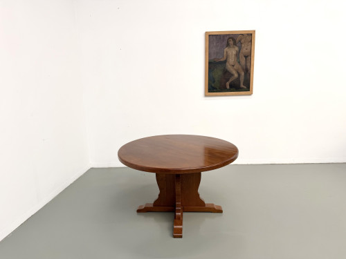 Table ronde brutaliste en chêne massif des années 60, vue d'ensemble