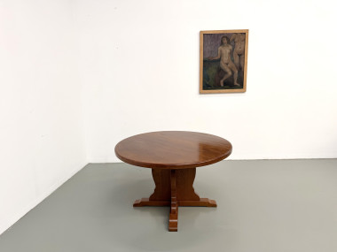 Table ronde brutaliste en chêne massif des années 60, vue d'ensemble