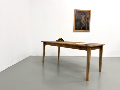 Table de campagne en chêne et pin années 70 au showroom Maison Lecan