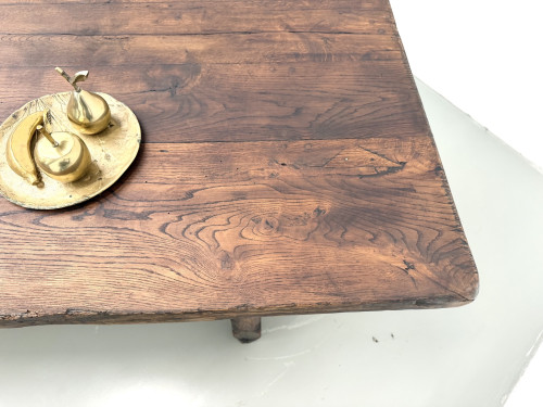 Coin du plateau de la table de ferme années 20