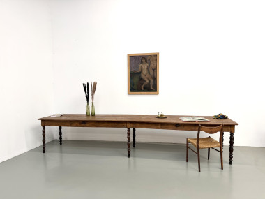 Table de ferme de 4 mètres en pin massif vers 1900, vue d'ensemble, Maison Lecan