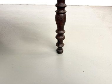Pied tourné de la table de ferme vers 1900