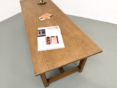Plateau de table de ferme en chêne de 225 cm, vue en perspective