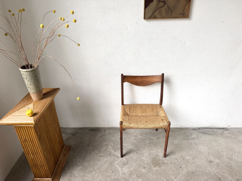Chaise GS60 attribuée à Arne Wahl Iversen, bois exotique et paille, années 60 – vue 15