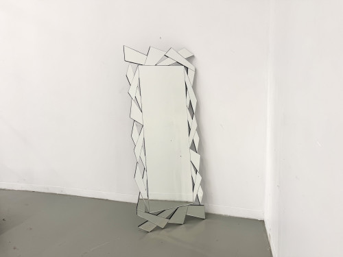Miroir graphique à facettes années 2000, 150 x 60 cm, Maison Lecan