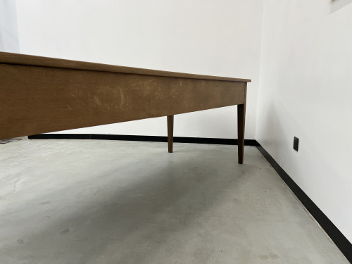 Grande table écritoire des années 40 en chêne massif, vue 24