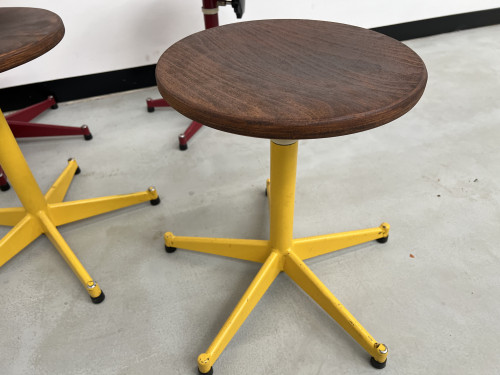 Série de 6 tabourets d'école vintage, années 50, vue 10