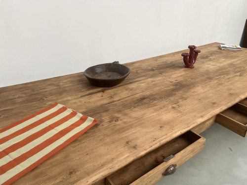 Très grande table de ferme vintage aux pieds fuseaux, vue 22