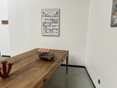 Très grande table de ferme vintage aux pieds fuseaux, vue 33