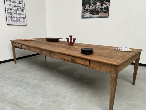 Très grande table de ferme vintage aux pieds fuseaux, vue 41