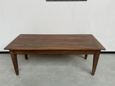 Table de ferme en noyer massif aux pieds fuseaux, vue 3