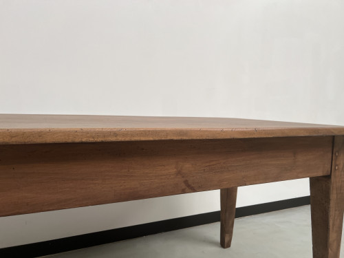 Table de ferme en noyer massif aux pieds fuseaux, vue 12