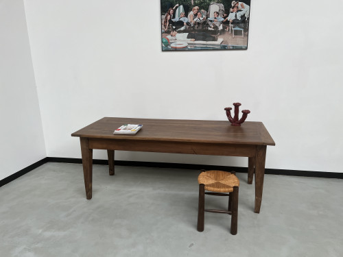 Table de ferme en noyer massif aux pieds fuseaux, vue 15