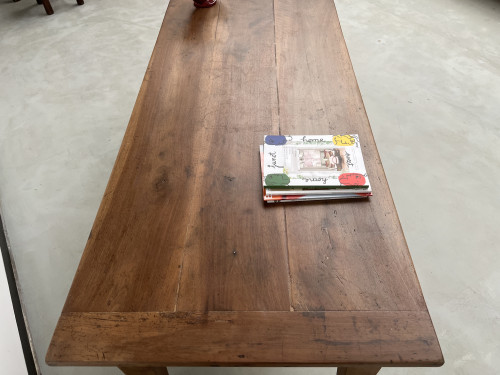 Table de ferme en noyer massif aux pieds fuseaux, vue 26