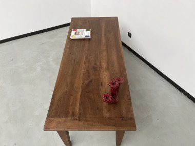 Table de ferme en noyer massif aux pieds fuseaux, vue 30