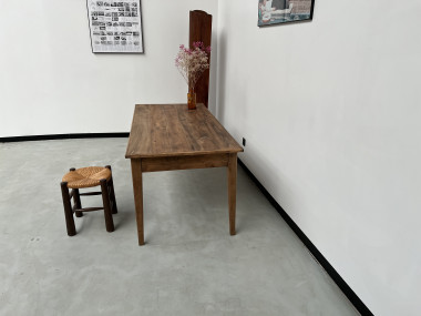 Petite table de ferme à pieds fuseaux, vue 23