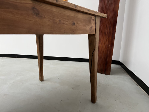 Petite table de ferme à pieds fuseaux, vue 28