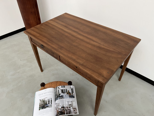 Bureau 1900 en noyer massif, vue 4