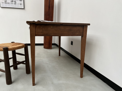 Bureau 1900 en noyer massif, vue 11