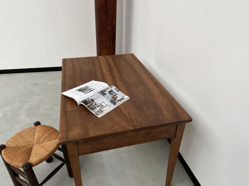 Bureau 1900 en noyer massif, vue 12