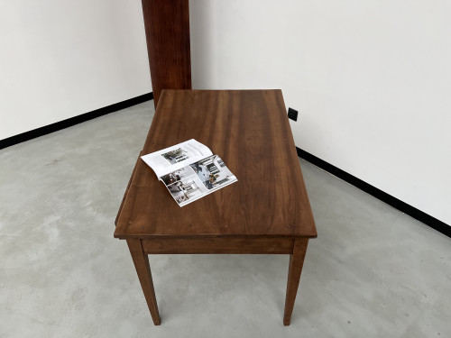 Bureau 1900 en noyer massif, vue 22