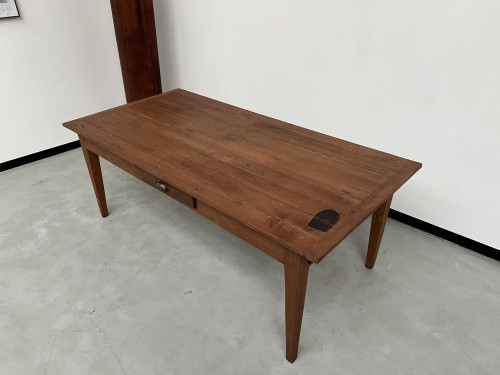 Table de ferme en teck aux pieds fuseaux, vue 5