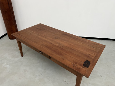 Table de ferme en teck aux pieds fuseaux, vue 24