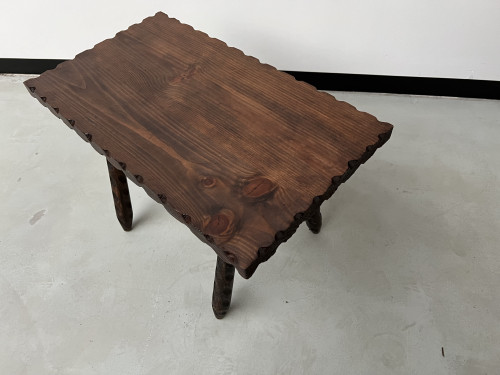 Table basse brutaliste, pieds tournés, vue 5