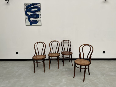 4 chaises bistrot en bois courbé, vers 1910, vue 2