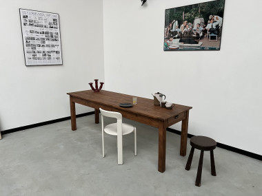 Table de ferme en pin 223 cm, années 70, vue 15