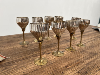 9 verres anciens en métal argenté et laiton, vue 8