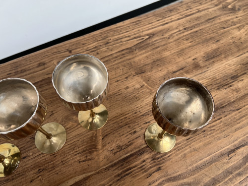 9 verres anciens en métal argenté et laiton, vue 12