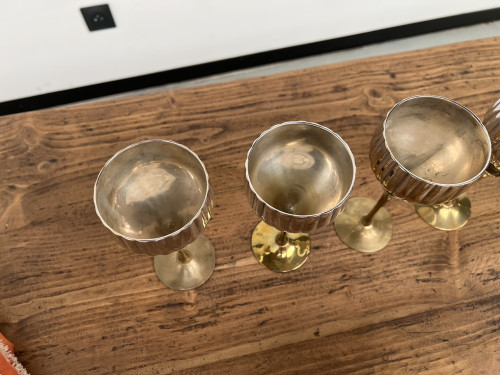 9 verres anciens en métal argenté et laiton, vue 14