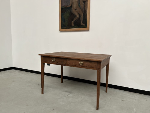 Bureau 1900 en noyer massif, vue 1