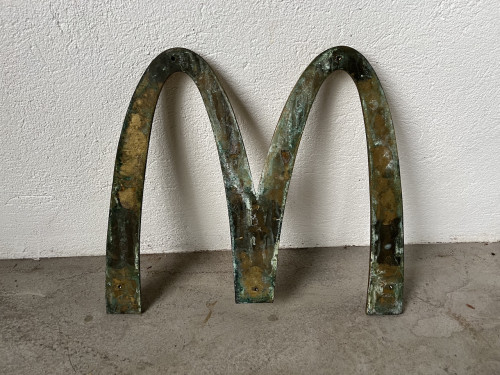 Enseigne Mac Donald's en laiton massif, circa 1970, vue 6