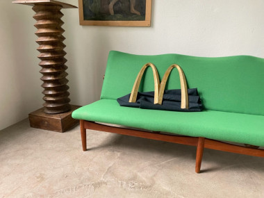 Enseigne Mac Donald's en laiton massif, circa 1970, vue 11