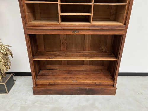 Armoire à rideaux en chêne massif, circa 1930, vue 16
