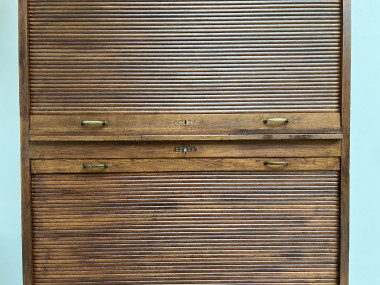Armoire à rideaux en chêne massif, circa 1930, vue 20