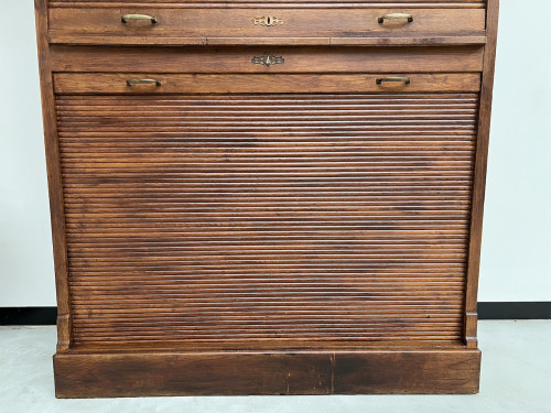 Armoire à rideaux en chêne massif, circa 1930, vue 21