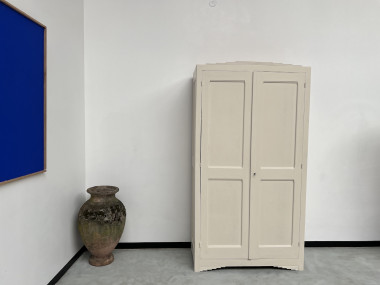 Armoire art déco 1930 restaurée, couleur lin pur, vue 2