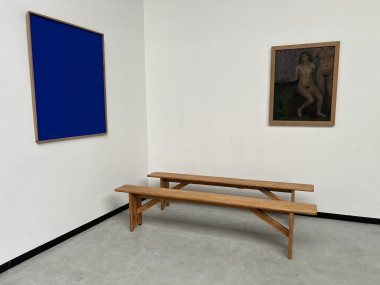Paire de bancs en pin, DLG Charlotte Perriand, vue 1