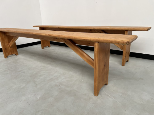 Paire de bancs en pin, DLG Charlotte Perriand, vue 3