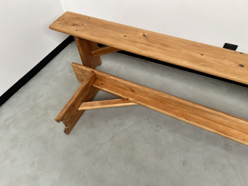 Paire de bancs en pin, DLG Charlotte Perriand, vue 10
