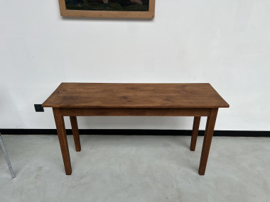 Petite console ancienne en chêne massif, aux pieds fuseaux, vue 2