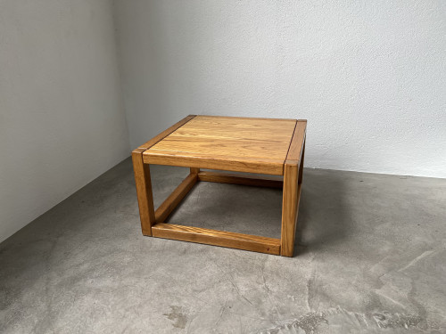 Table basse carrée de la Maison Regain