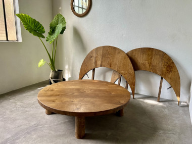 Table basse ronde en chêne massif, DLG Pierre Chapo, avec ses rallonges., vue 3