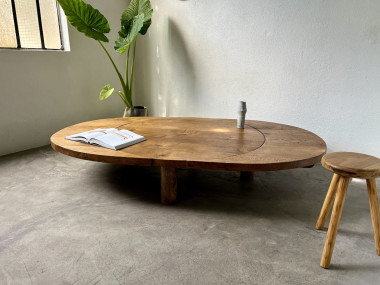 Table basse ronde en chêne massif, DLG Pierre Chapo, avec ses rallonges., vue 16