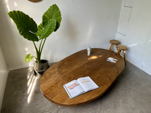 Table basse ronde en chêne massif, DLG Pierre Chapo, avec ses rallonges., vue 21