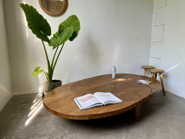 Table basse ronde en chêne massif, DLG Pierre Chapo, avec ses rallonges., vue 25