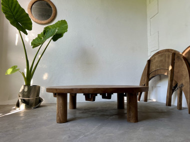 Table basse ronde en chêne massif, DLG Pierre Chapo, avec ses rallonges., vue 35